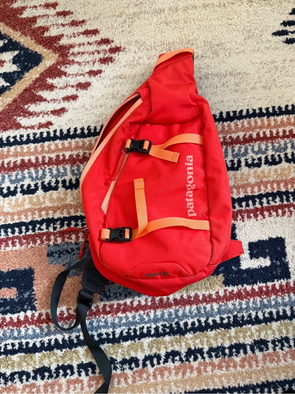 Patagonia Red Atom Sling Bag 8L